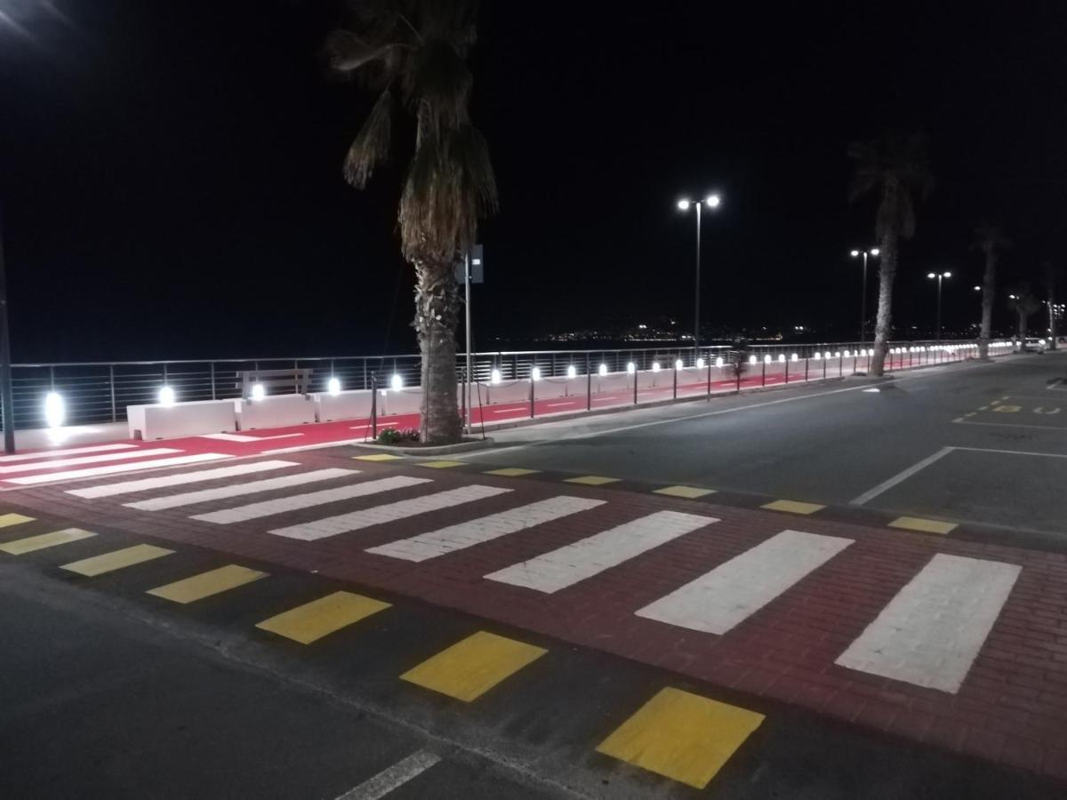 Le Case Del Sole Ventimiglia Exterior foto